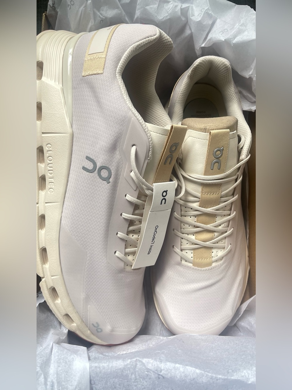 ON Cloudnova Form Shoes - Picture 3 of 6